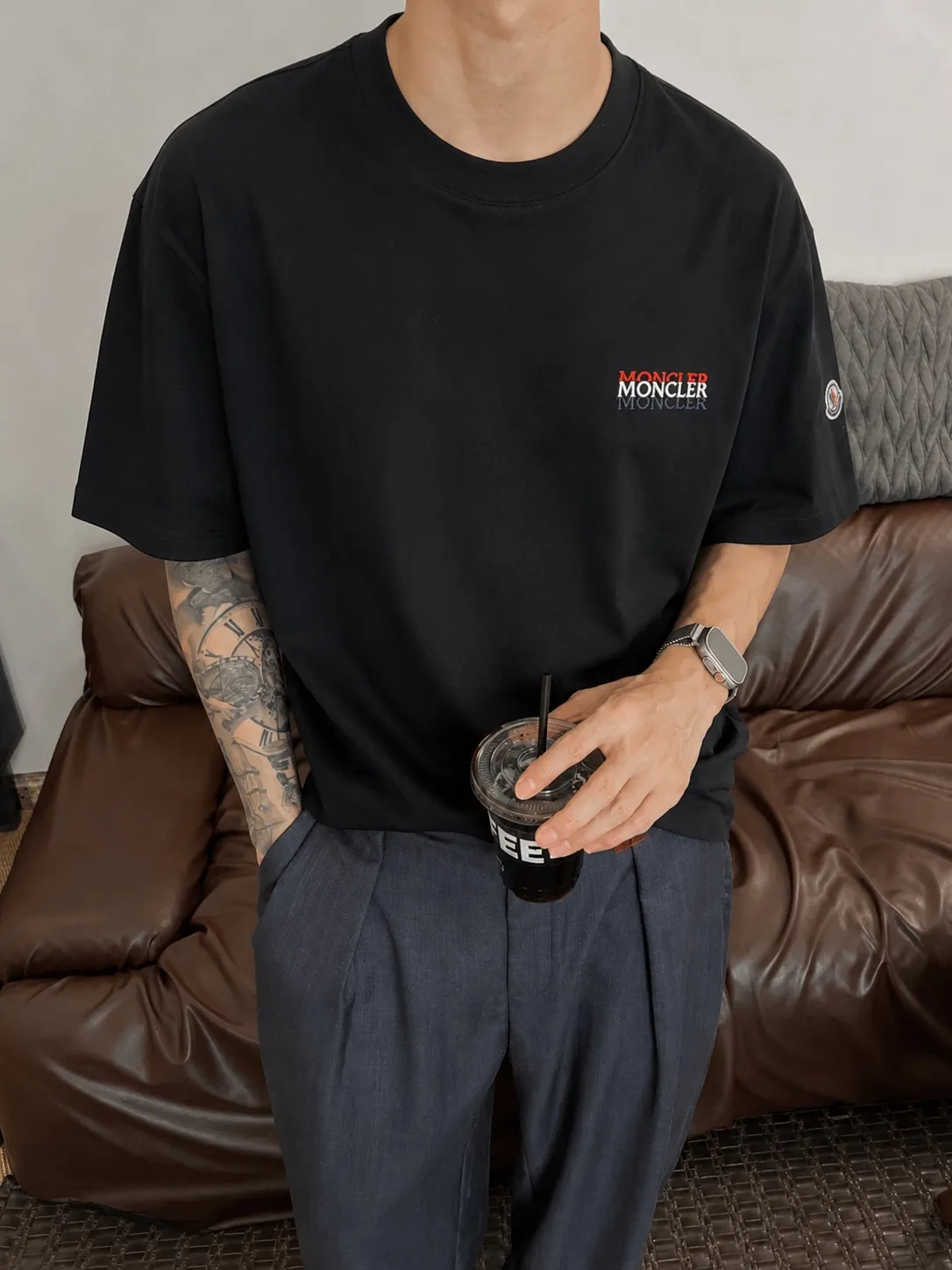 moncle～ logo 《 》7a tee ， Same Style ， : Black White Coffee Brown Size：S（90-130 ） M（125-150 ） L（135-165 ） XL（160-190 ） XXL（185-220 ）